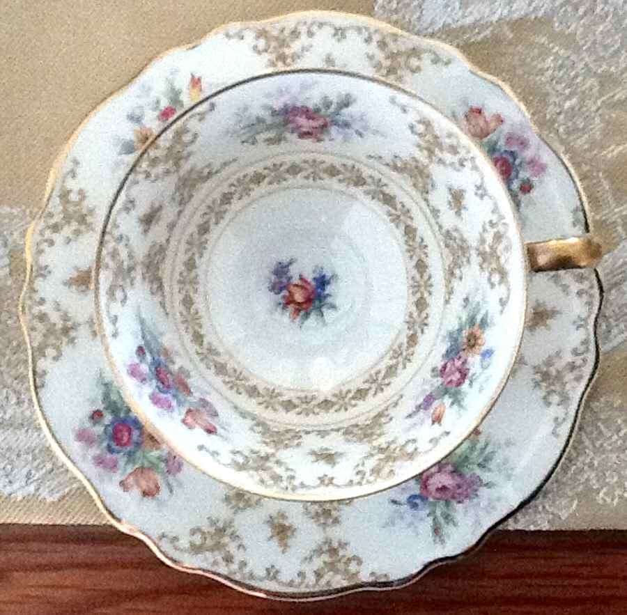 8246 Footed Cup & Saucer Set by Franconia-Krautheim & Adelburg-1