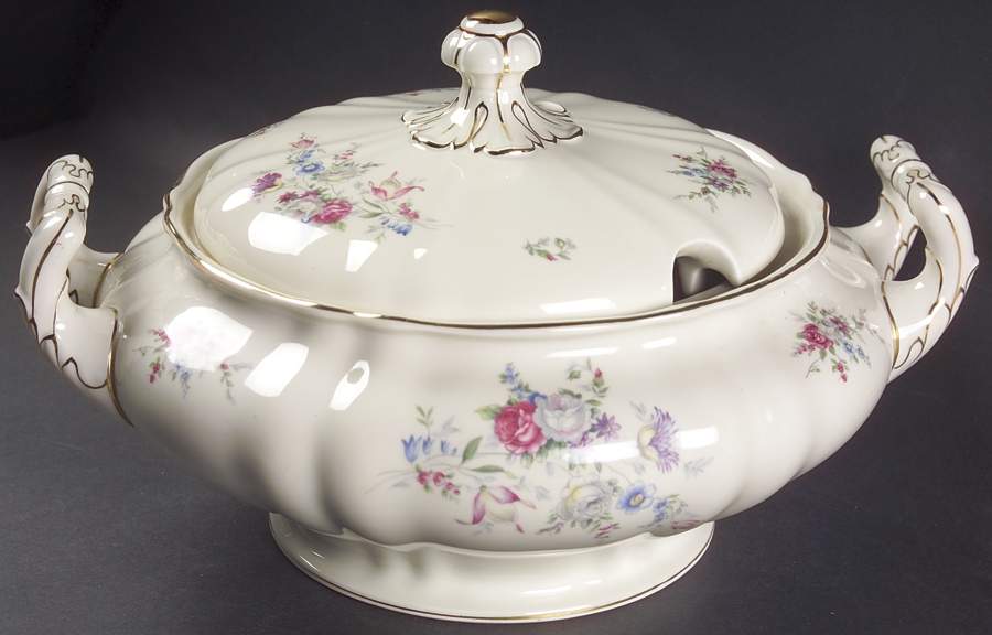 FR72 Tureen &  Lid by Franconia-Krautheim & Adelburg-1