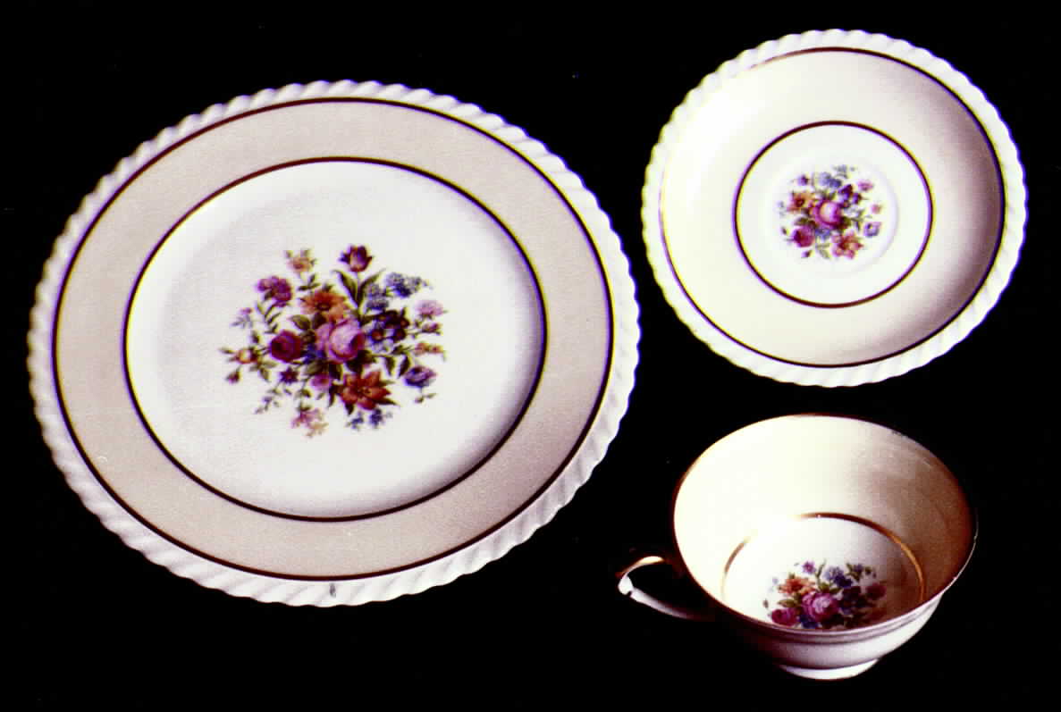 FR8 Dinner Plate by Franconia-Krautheim & Adelburg-1
