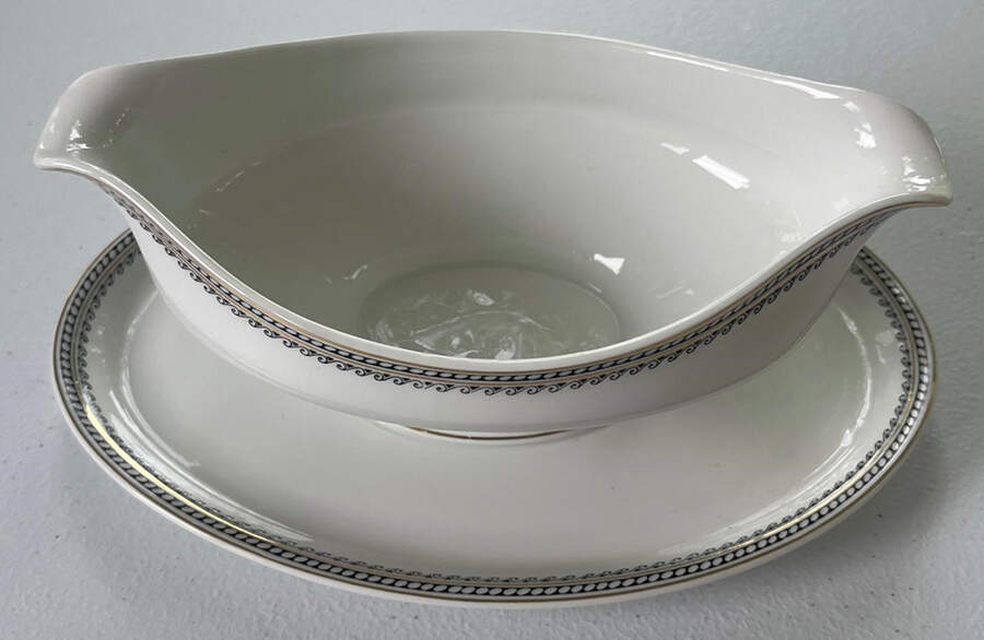 FR94 Gravy Boat with Attached Underplate by Franconia-Krautheim & Adelburg-1