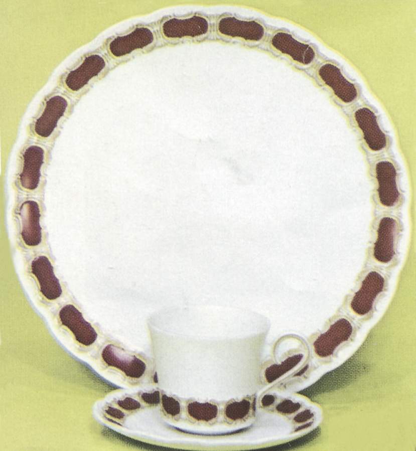 Orchestral Maroon Dinner Plate by Franconia-Krautheim & Adelburg-1