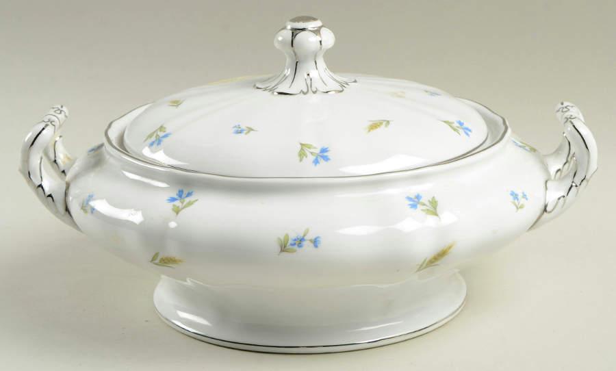 Waverly Round Covered Vegetable by Franconia-Krautheim & Adelburg-1