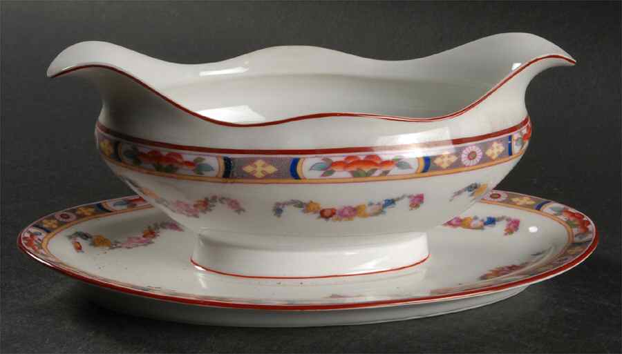 Standish Gravy Boat with Attached Underplate by Fraureuth-1