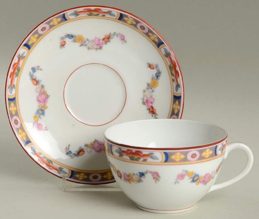 Standish Flat Cup & Saucer Set by Fraureuth-1