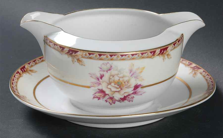 Peony (Band Border) Gravy Boat with Attached Underplate by Fuji-1