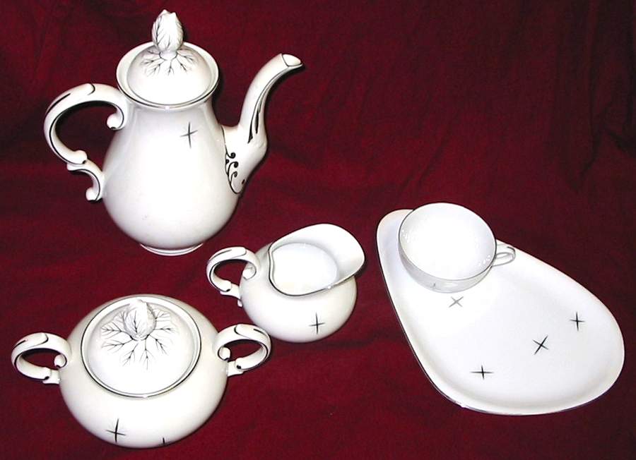 Cross Star (Square) Creamer by Fukagawa-1