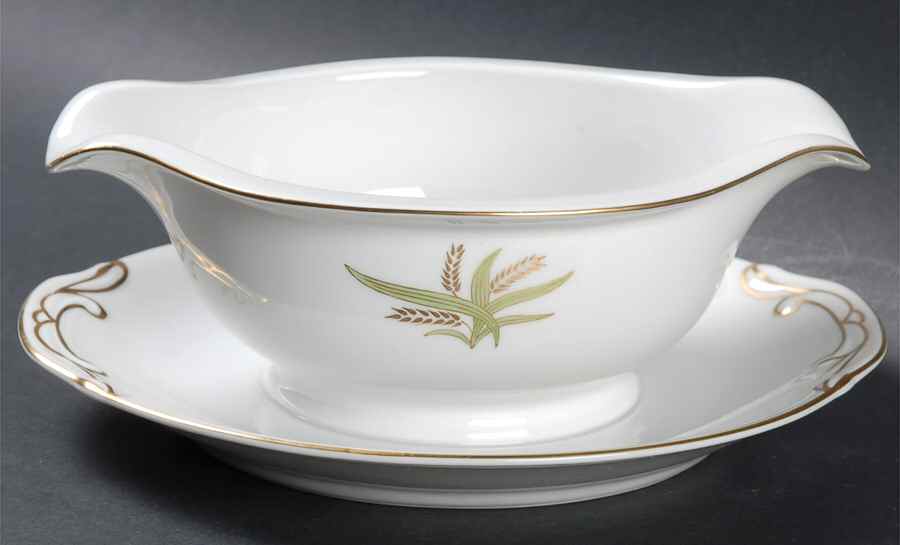 507 Gravy Boat with Attached Underplate by Fukagawa-1