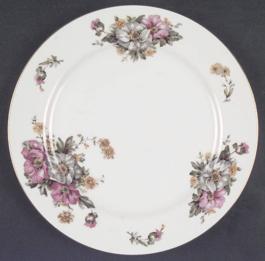5675 Dinner Plate by Fukagawa-1