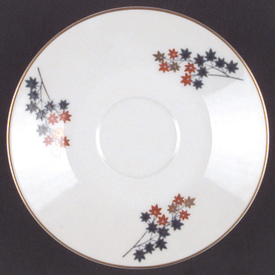 6912 Saucer by Fukagawa-1
