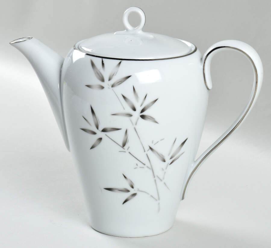 Bamboo Teapot & Lid by Fukagawa-1
