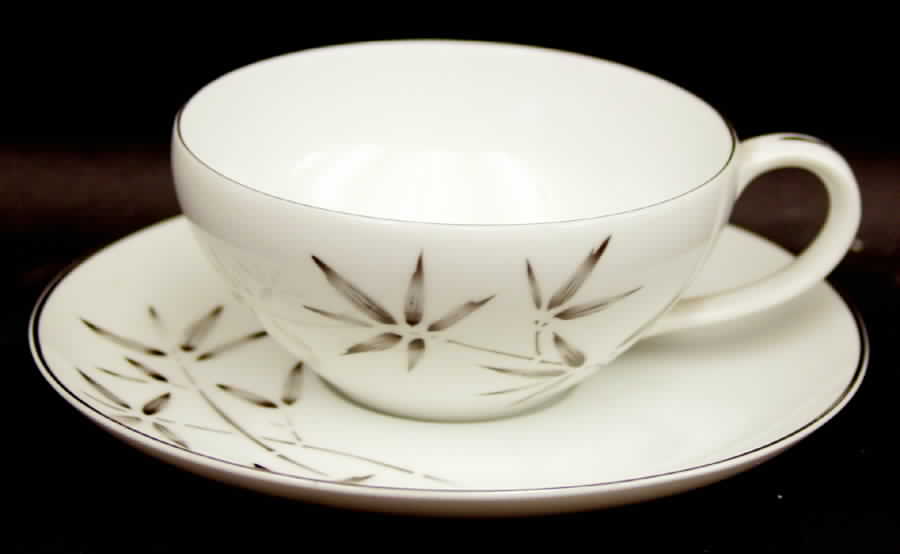 Bamboo Flat Cup & Saucer Set by Fukagawa-1