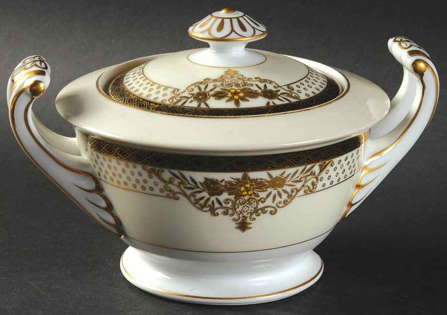 Countess Visconti Sugar Bowl & Lid by Fukagawa-1