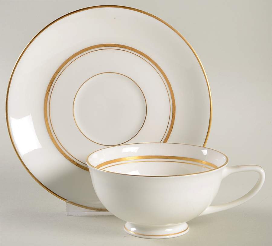 Dorset Footed Cup & Saucer Set by Fukagawa-1