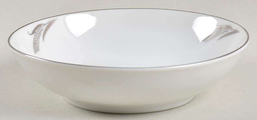Full Crop Coupe Cereal Bowl by Fukagawa-1