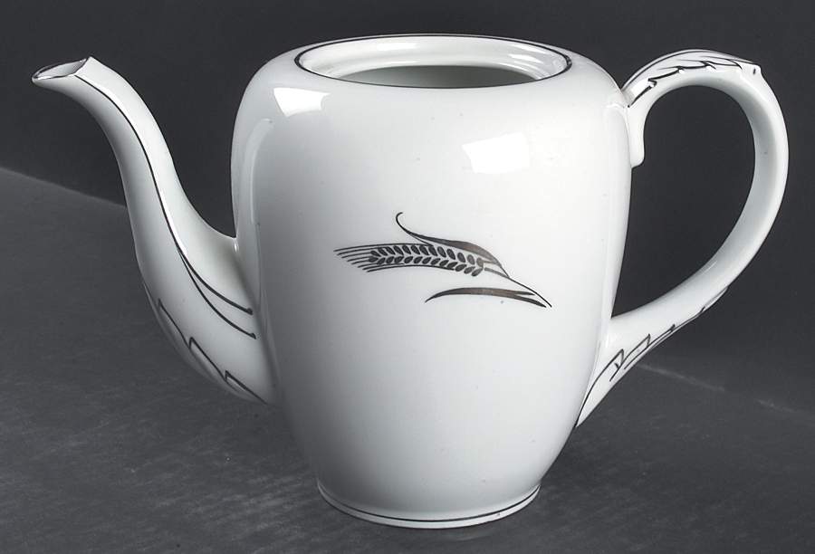 Full Crop Teapot No Lid by Fukagawa-1