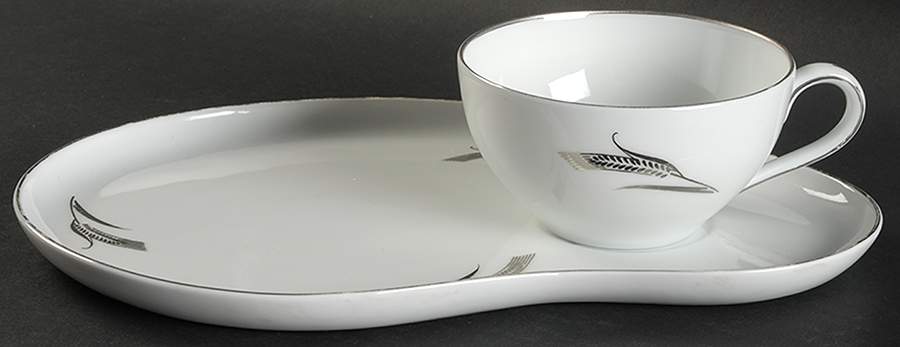 Full Crop Snack Plate & Cup Set by Fukagawa-1