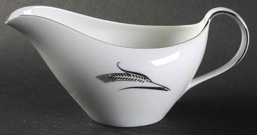 Full Crop Creamer by Fukagawa-1