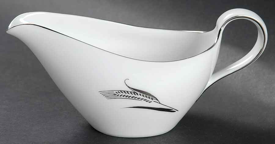 Full Crop Creamer by Fukagawa-1