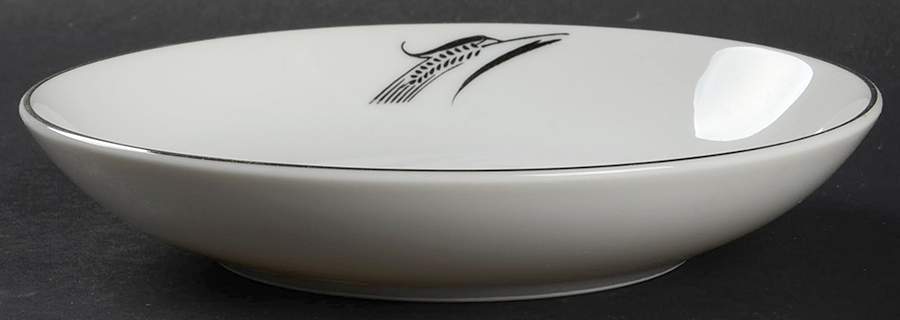 Full Crop Fruit/Dessert (Sauce) Bowl by Fukagawa-1