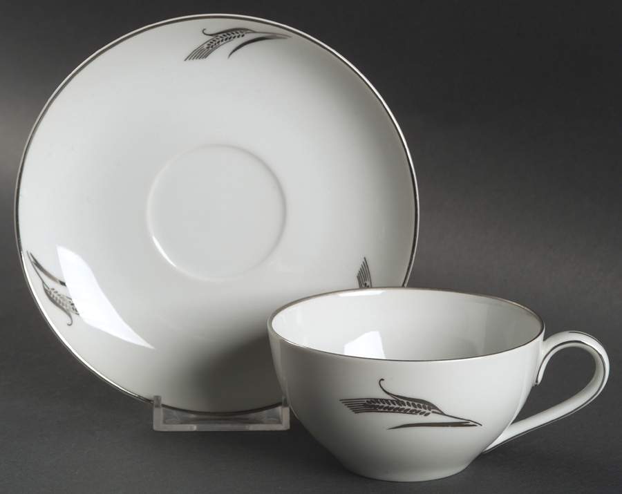 Full Crop Flat Cup & Saucer Set by Fukagawa-1