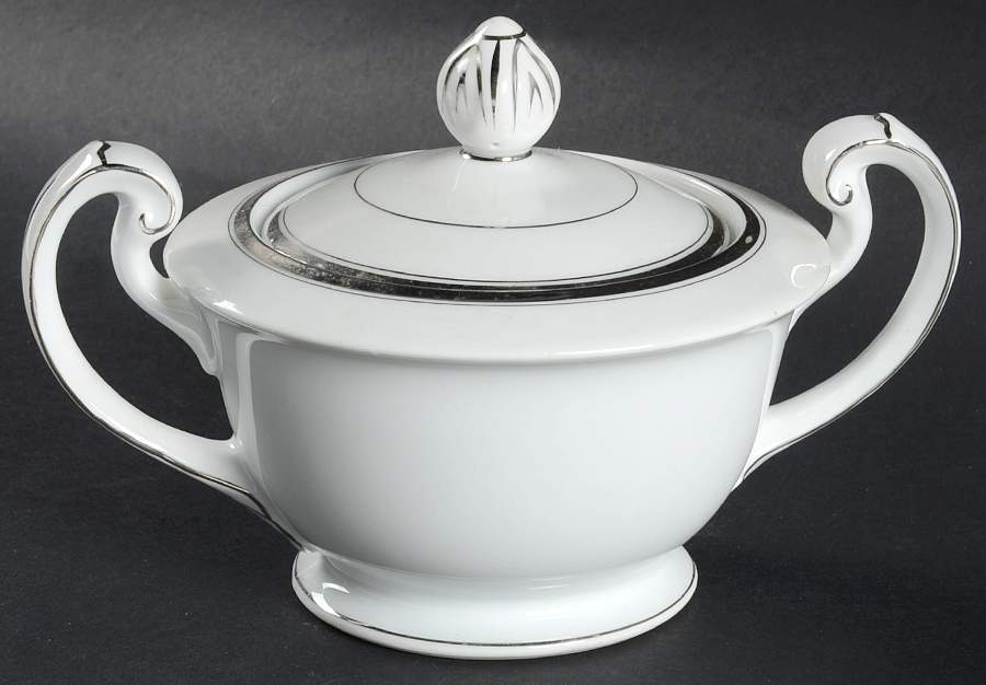 FUK6 Sugar Bowl & Lid by Fukagawa-1