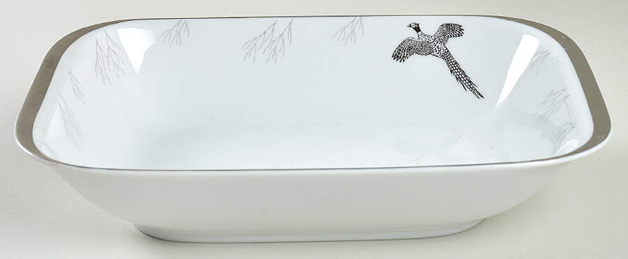 Game 10" Oval Vegetable Bowl by Fukagawa-1