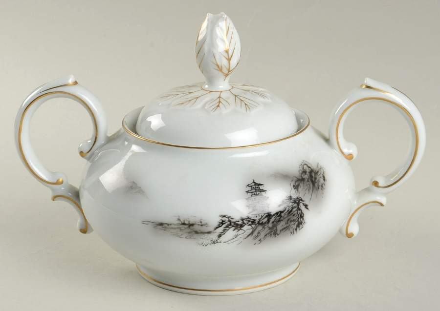 Landscape Sugar Bowl & Lid by Fukagawa-1