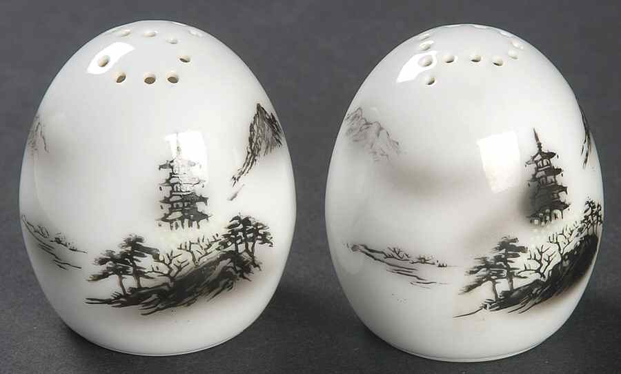 Landscape Salt & Pepper Set by Fukagawa-1