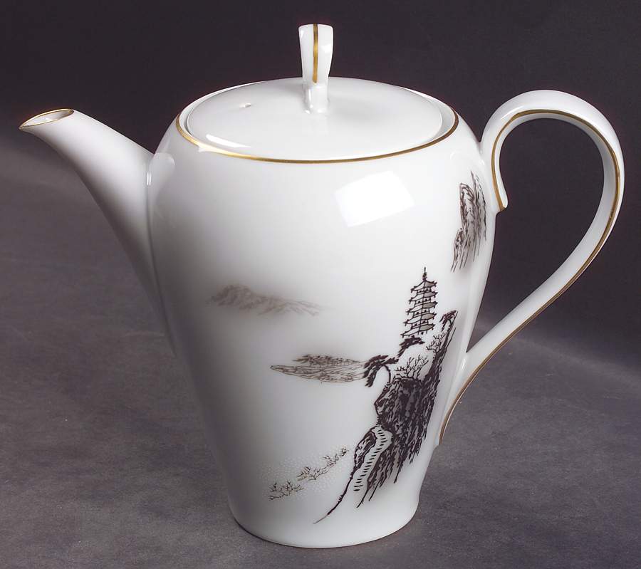 Landscape Small Coffee Pot & Lid by Fukagawa-1