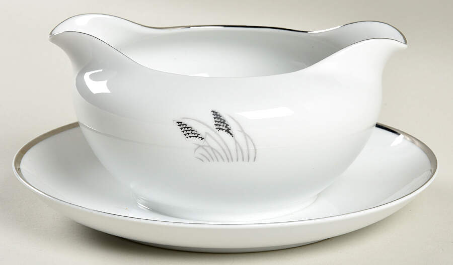 Moon Glow (Black Plant) Round Gravy Boat/Attached Underplate by Fukagawa-1