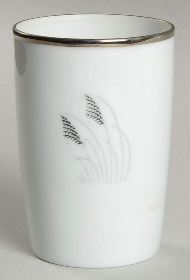 Moon Glow (Black Plant) (China) Juice Tumbler by Fukagawa-1
