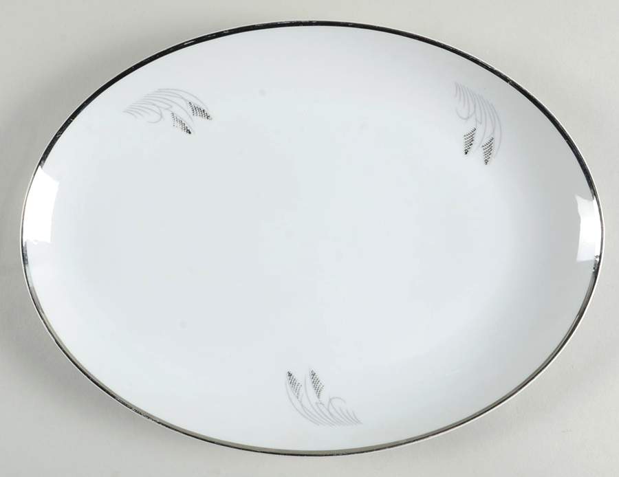 Moon Glow (Black Plant) 12" Oval Serving Platter by Fukagawa-1