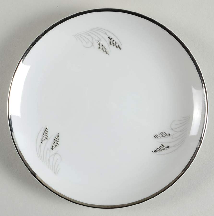 Moon Glow (Black Plant) Bread & Butter Plate by Fukagawa-1