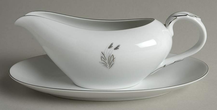 Moonlight Gravy Boat & Underplate/Relish by Fukagawa-1