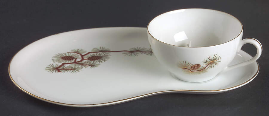 Pine Cone (Coupe Shape) Snack Plate & Cup Set by Fukagawa-1
