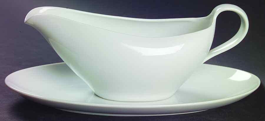 Plain White Gravy Boat & Underplate by Fukagawa-1