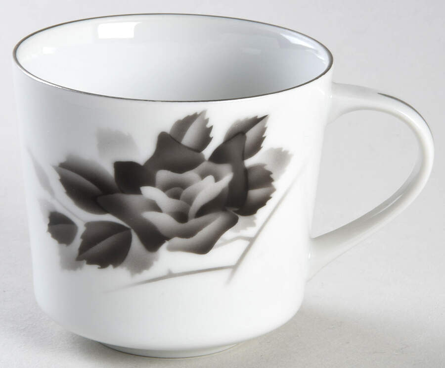 Princess Flat Cup by Fukagawa-1