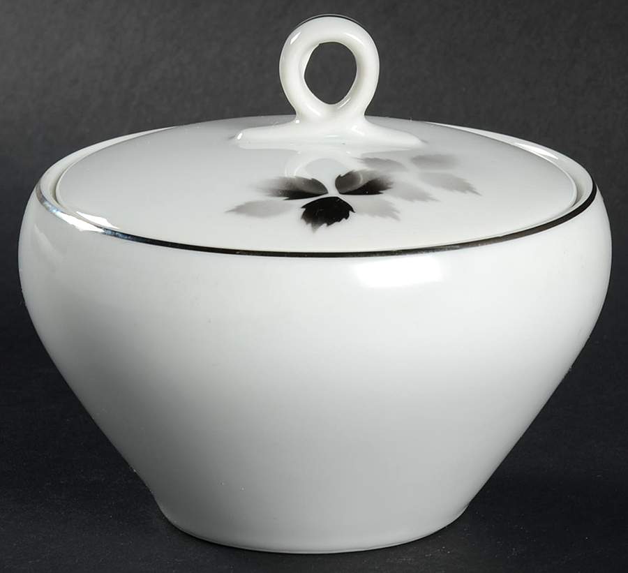 Princess Sugar Bowl & Lid by Fukagawa-1