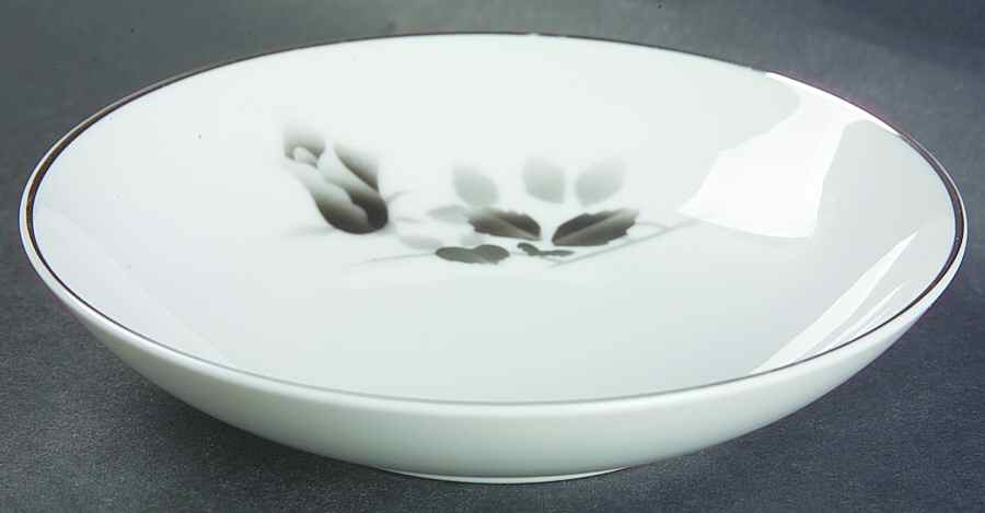 Princess Fruit/Dessert (Sauce) Bowl by Fukagawa-1