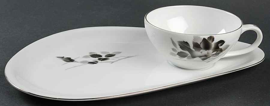 Princess Snack Plate & Cup Set by Fukagawa-1