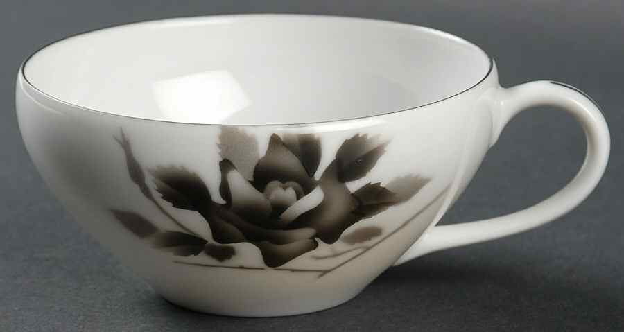 Princess Flat Cup by Fukagawa-1