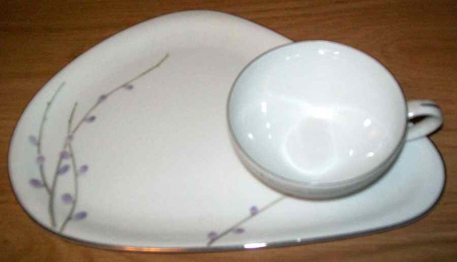 Sallow Snack Plate & Cup Set by Fukagawa-1