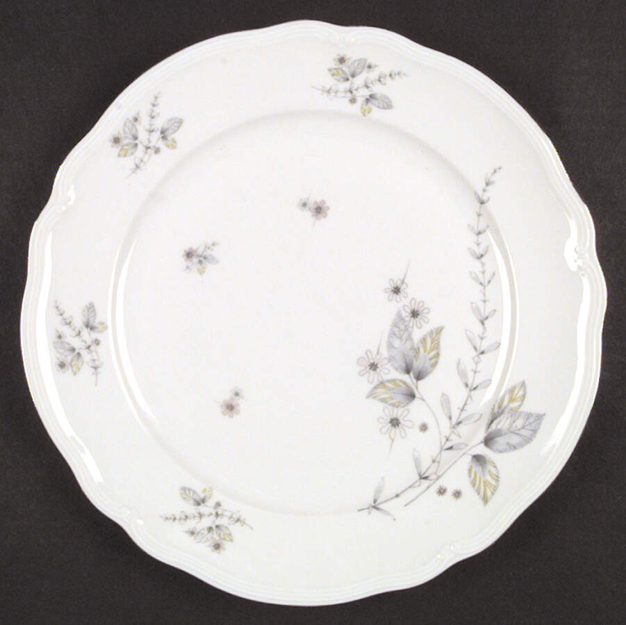 Bluette Dinner Plate by Furstenberg-1