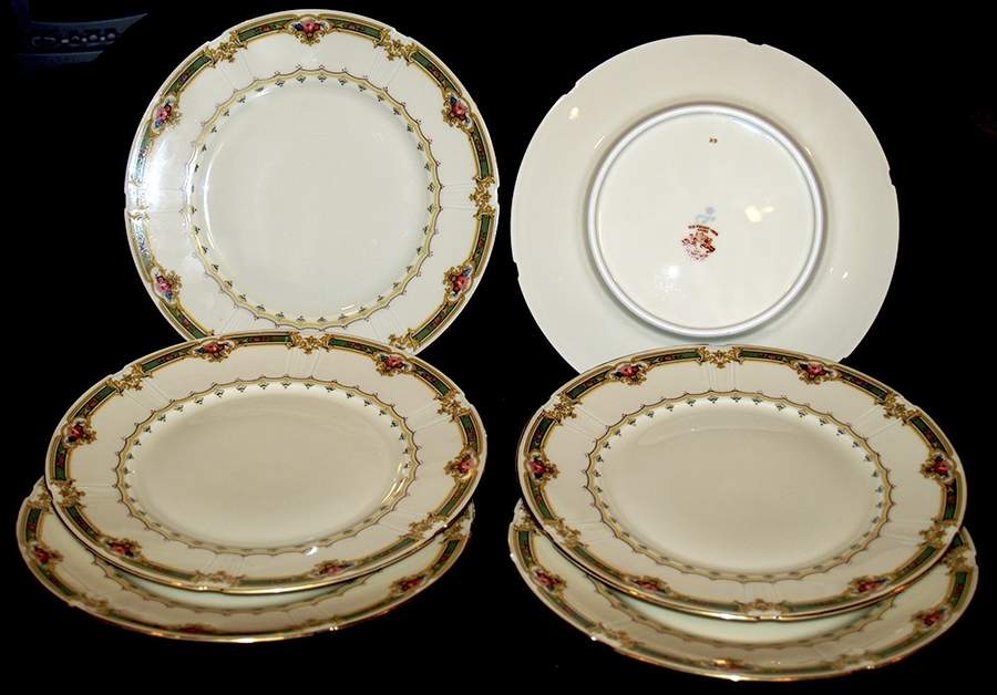 FUR11 Dinner Plate by Furstenberg-1