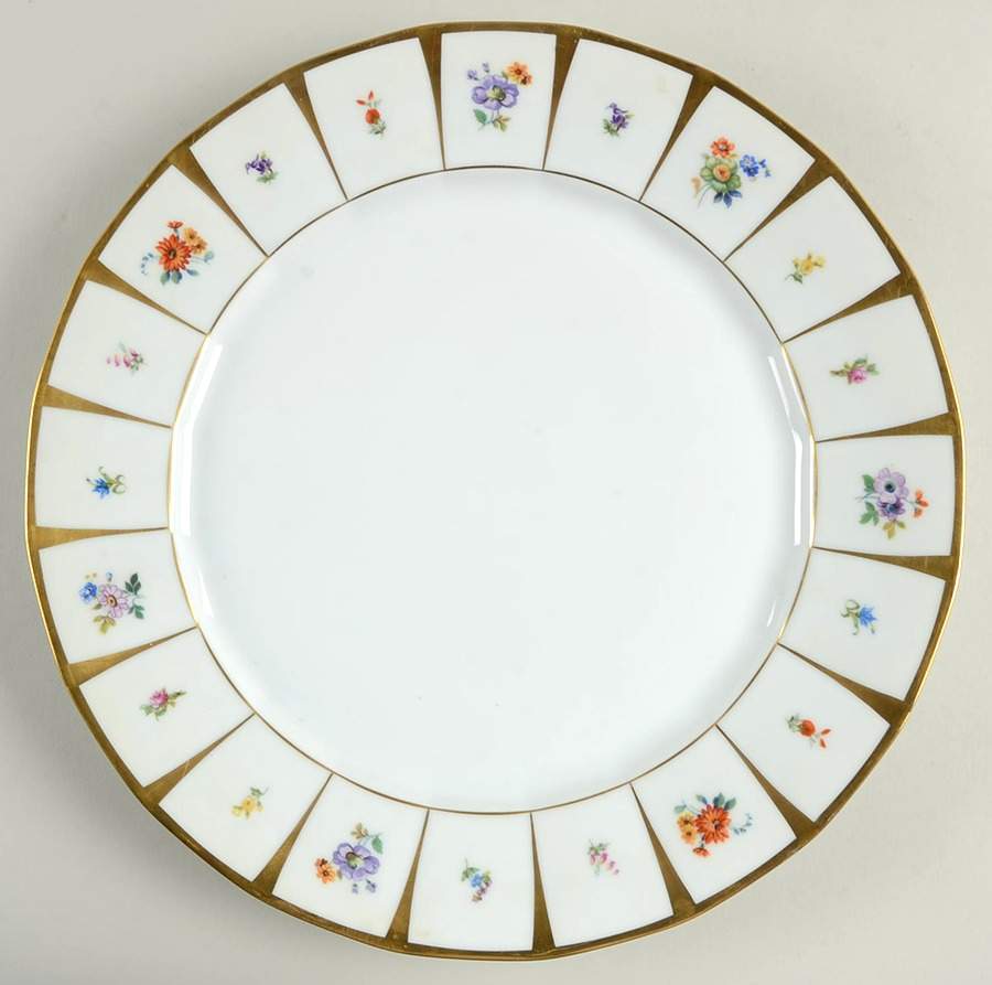 FUR3 12" Chop Plate (Round Platter) by Furstenberg-1