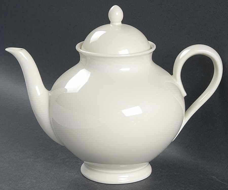 FUR7 Teapot & Lid by Furstenberg-1
