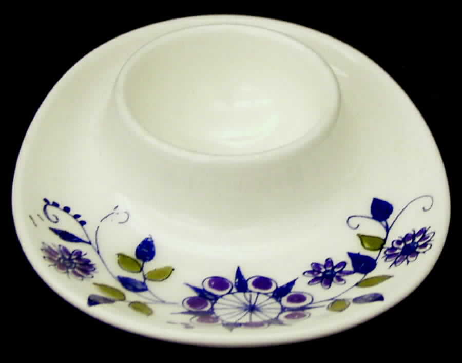 Lotte (Coupe) Egg Holder by Figgjo (Norway)-1