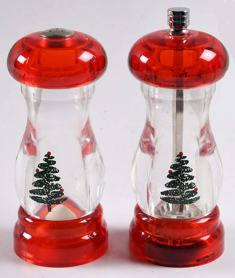 FUO5 Salt Shaker & Pepper Mill Set by Furio-1