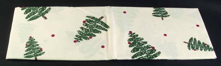 FUO5 60" X 84" Oval Tablecloth by Furio-1