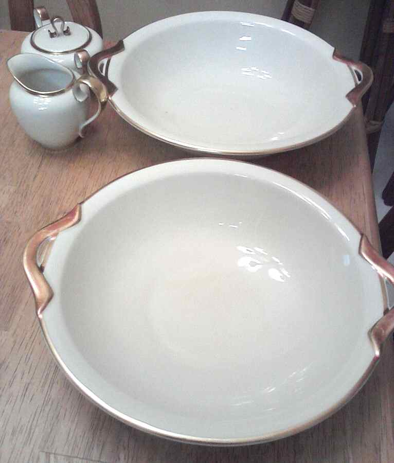 FR106 9" Oval Vegetable Bowl by Franconia-Krautheim & Adelburg-1